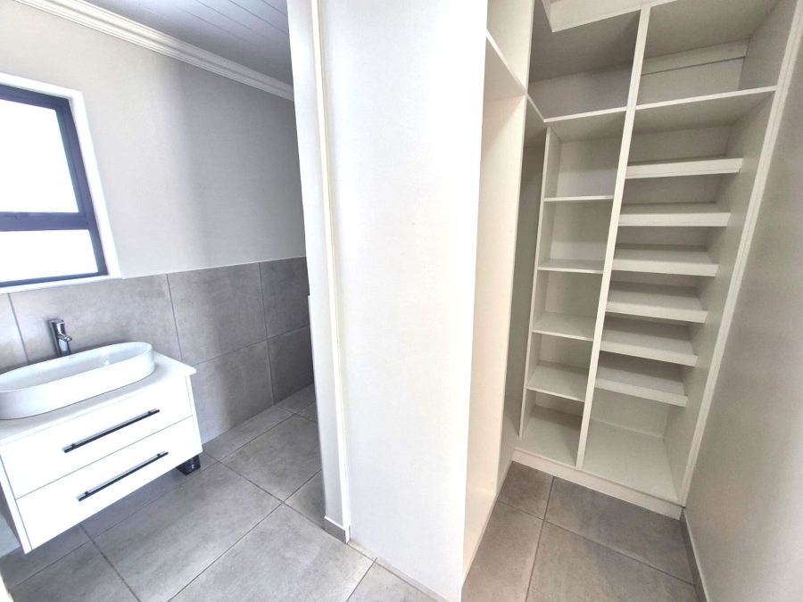 3 Bedroom Property for Sale in Vredenburg Western Cape